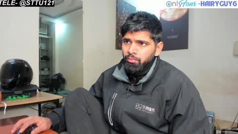 Snapshot of lovehairyindian chatting on December 31, 2024, 10:48 am Indian hairy online show from December 31, 2024, 10:48 am