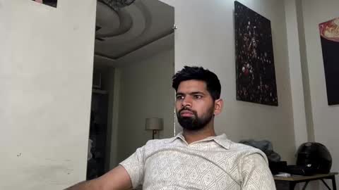 Snapshot of lovehairyindian chatting on March 6, 2025, 7:43 pm Indian hairy online show from March 6, 2025, 7:43 pm