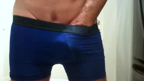 lovehairyone online show from January 27, 2025, 9:44 pm