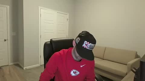 Snapshot of lovehatelovers chatting on January 27, 2025, 12:37 pm lovehatlovers online show from January 27, 2025, 12:37 pm