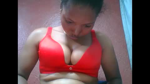 loveinlife750427 online show from November 10, 2025, 3:55 pm