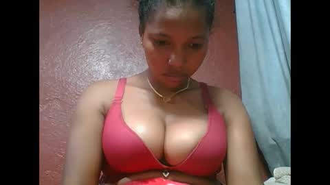 loveinlife750427 online show from November 26, 2025, 7:20 am