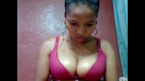 loveinlife750427 online show from December 1, 2025, 5:34 am