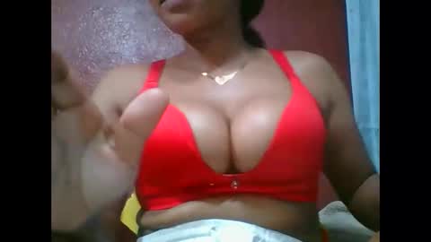 Snapshot of loveinlife750427 chatting on January 16, 2026, 7:51 pm loveinlife750427 online show from January 16, 2026, 7:51 pm