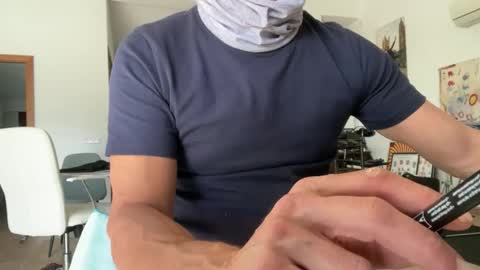 Loveisperfect online show from October 31, 2025, 11:55 am