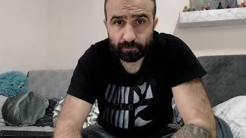 loveivat80 online show from December 10, 2024, 9:01 am