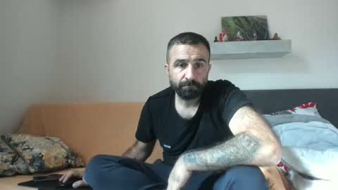 loveivat80 online show from October 12, 2025, 5:39 am