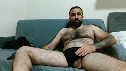 loveivat80 online show from May 28, 2026, 6:05 pm