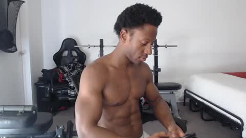 Snapshot of loveleexd21 chatting on December 23, 2024, 6:05 pm loveleexd21 online show from December 23, 2024, 6:05 pm