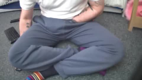 lovelength99 online show from December 30, 2024, 11:37 am