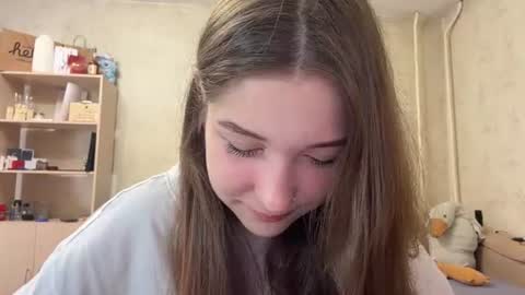 Lina online show from June 23, 2026, 5:49 am