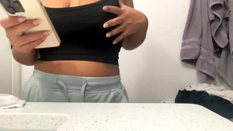 Love online show from January 30, 2025, 9:47 pm