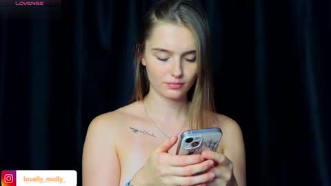 Molly online show from November 29, 2025, 4:43 pm