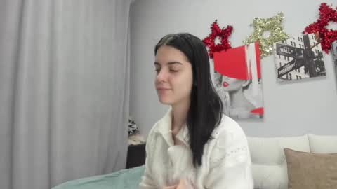 lovely__audrey online show from December 16, 2025, 8:19 am