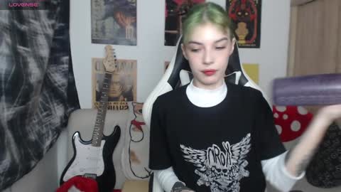 Cassie online show from December 25, 2024, 10:05 pm