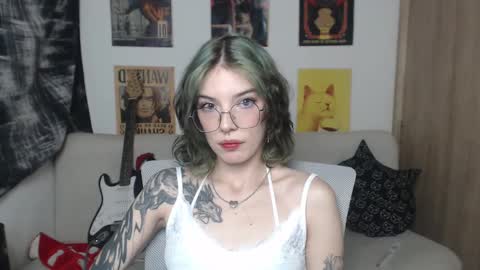 Cassie online show from February 13, 2025, 4:54 am