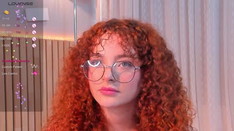 Snapshot of lovely_emma18 chatting on December 11, 2024, 6:09 pm Emma online show from December 11, 2024, 6:09 pm