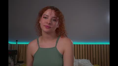 Snapshot of lovely_emma18 chatting on January 17, 2025, 6:23 pm Emma online show from January 17, 2025, 6:23 pm