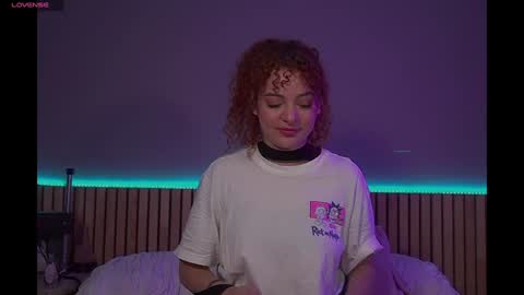 Snapshot of lovely_emma18 chatting on January 18, 2025, 3:16 pm Emma online show from January 18, 2025, 3:16 pm