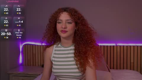 Snapshot of lovely_emma18 chatting on February 6, 2025, 6:24 pm Emma online show from February 6, 2025, 6:24 pm