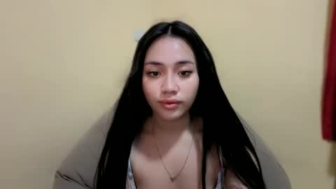 lovely_leah23 online show from September 21, 2025, 8:49 am
