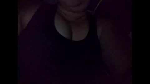 lovely_orchid online show from November 15, 2025, 10:23 am