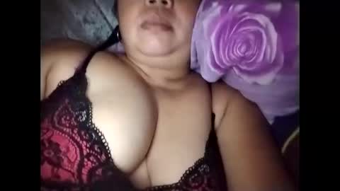 lovely_orchid online show from February 2, 2026, 5:39 am