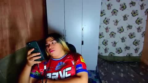 lovely_ricaxxx online show from October 15, 2025, 4:40 pm