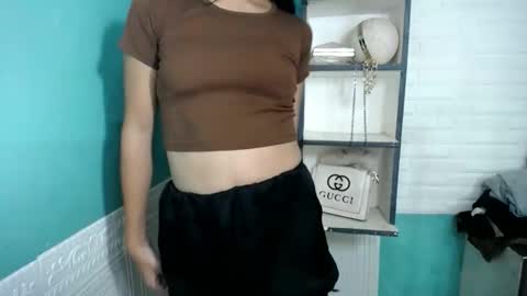 Snapshot of lovely_thea_xoxo chatting on February 11, 2026, 1:43 am Thea online show from February 11, 2026, 1:43 am