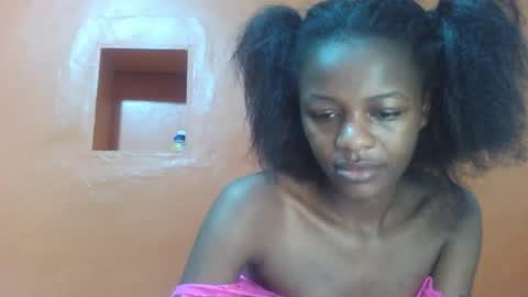 Lovely yvonne online show from October 29, 2025, 12:02 am