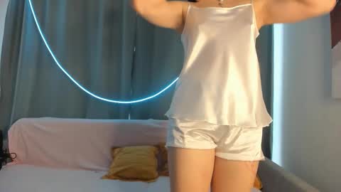 Snapshot of lovelyangellll chatting on January 15, 2026, 1:05 pm lovelyangellll online show from January 15, 2026, 1:05 pm