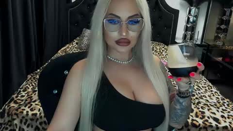 Snapshot of lovelyblondyxxx chatting on March 28, 2026, 10:31 pm PrAllinXXXa online show from March 28, 2026, 10:31 pm