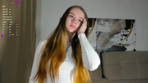 lovelygracee online show from September 22, 2025, 5:15 pm