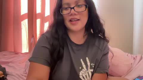 lovelykatiebabe online show from September 17, 2025, 1:35 pm