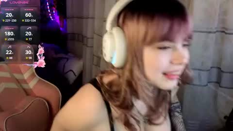 Snapshot of lovelykristii chatting on July 19, 2026, 10:35 pm hristie online show from July 19, 2026, 10:35 pm