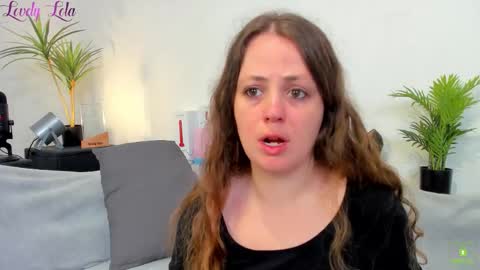 Snapshot of lovelylola_fr chatting on October 5, 2025, 9:34 pm Lola online show from October 5, 2025, 9:34 pm