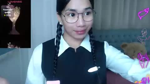 Snapshot of lovelymae18 chatting on February 26, 2026, 7:29 am lovelymae18 online show from February 26, 2026, 7:29 am