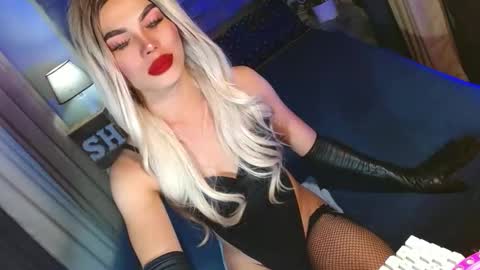 lovelymiss_shyna11 online show from January 13, 2026, 10:42 am