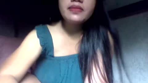 Snapshot of lovelymocha27 chatting on November 18, 2025, 5:12 am lovelymocha27s online show from November 18, 2025, 5:12 am