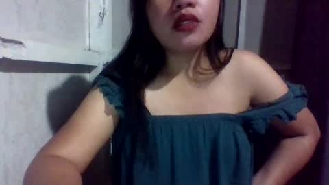 Snapshot of lovelymocha27 chatting on November 18, 2025, 6:12 pm lovelymocha27s online show from November 18, 2025, 6:12 pm