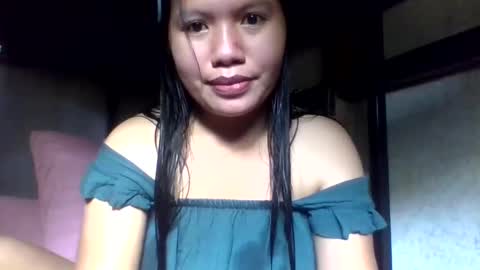 Snapshot of lovelymocha27 chatting on November 27, 2025, 12:24 am lovelymocha27s online show from November 27, 2025, 12:24 am