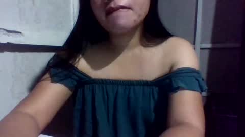Snapshot of lovelymocha27 chatting on November 28, 2025, 8:00 pm lovelymocha27s online show from November 28, 2025, 8:00 pm