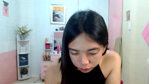 lovelypetitebigcock online show from February 15, 2026, 3:31 pm