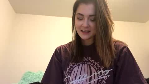 Queen Aria  online show from October 30, 2025, 7:58 pm