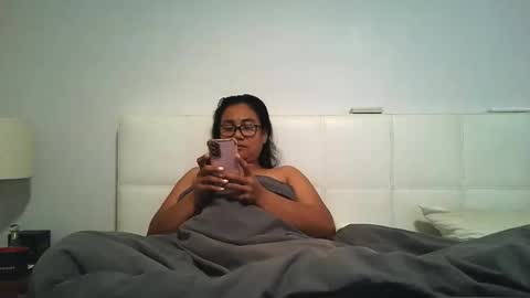 Angelquey online show from March 22, 2026, 8:01 pm