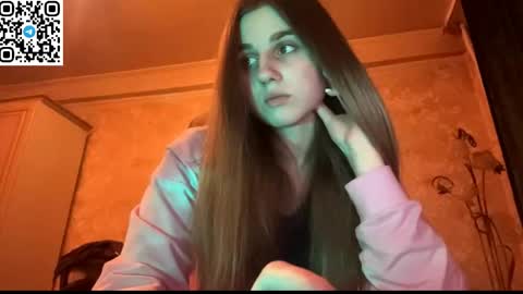 ELA online show from April 27, 2026, 6:39 pm