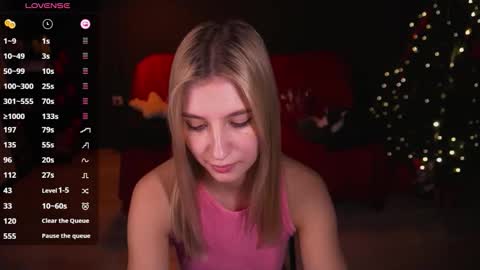 Snapshot of lovelyspacee chatting on January 5, 2026, 5:27 pm Anna online show from January 5, 2026, 5:27 pm