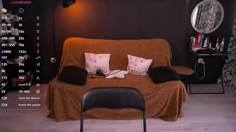 Snapshot of lovelyspacee chatting on February 10, 2026, 1:48 pm Anna online show from February 10, 2026, 1:48 pm