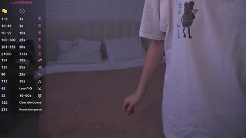 Snapshot of lovelyspacee chatting on February 19, 2026, 11:06 am Anna online show from February 19, 2026, 11:06 am