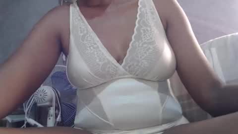 miss fancy louis online show from September 30, 2025, 10:31 am